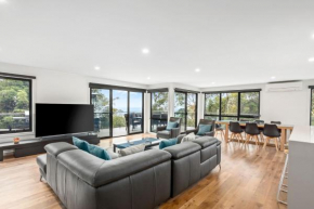The Wave House, Wye River